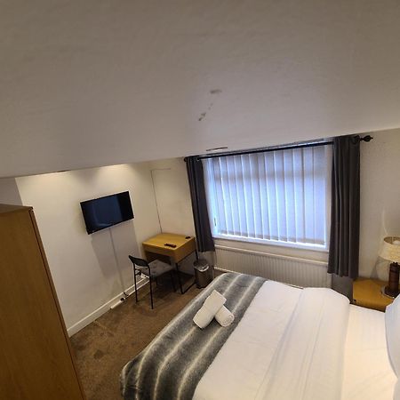 Grand Near Etihad Stadium Coop Live Droylsden 외부 사진