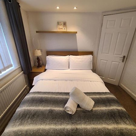 Grand Near Etihad Stadium Coop Live Droylsden 외부 사진